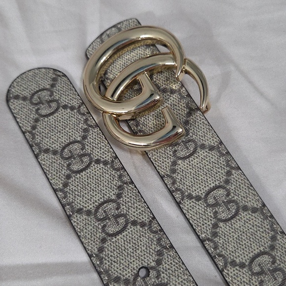 Skinny Gucci Reversible Monogram Belt Gold GG Buckle 90cm main image 4